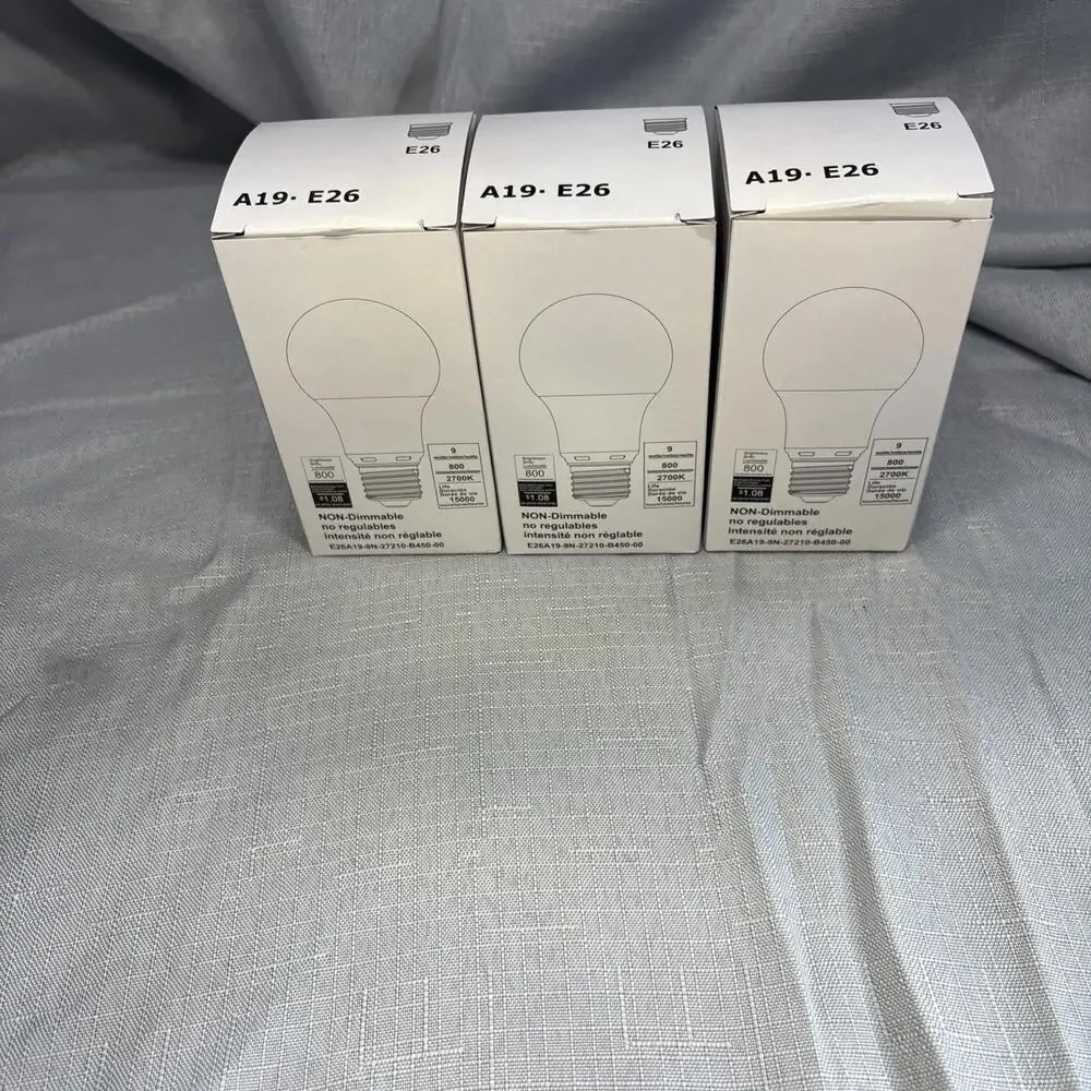 3 Pack LED A19, E26 Light Bulbs Daylight 9W